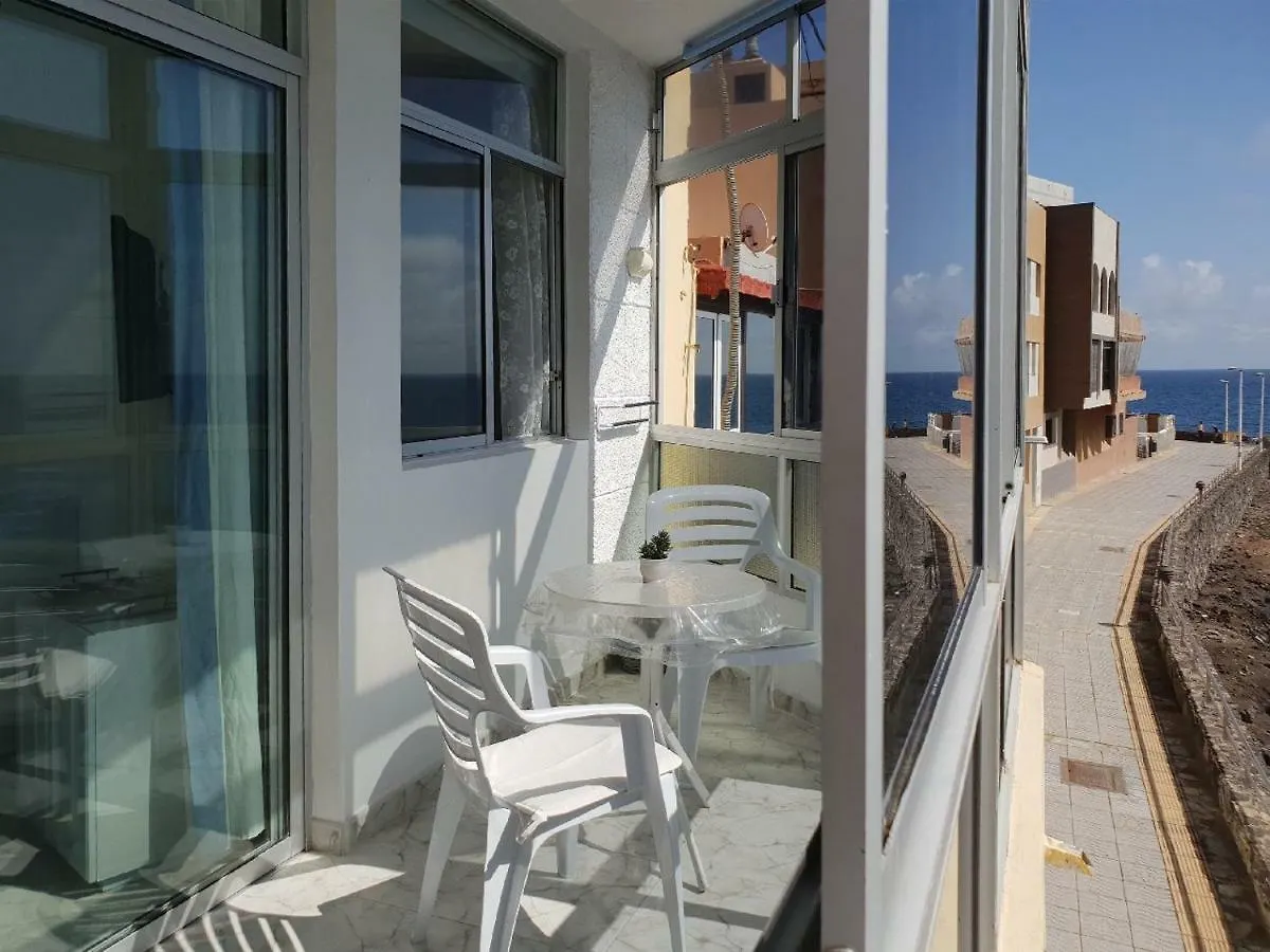 La Garita Beach Front Apartamento